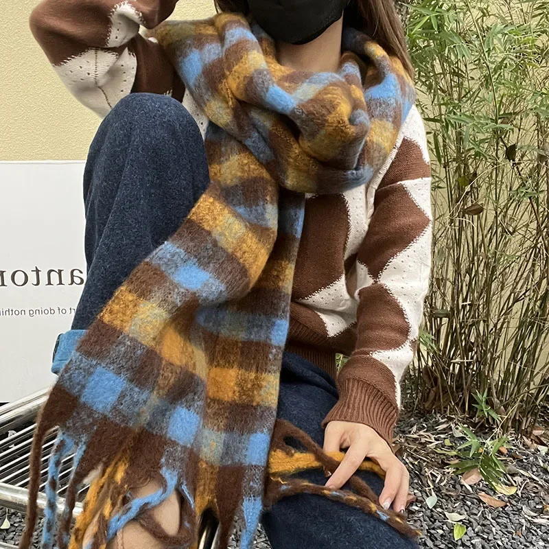 Women's Scarf for Luxury Winter, Wool Scarves and Fashion Style Plaid To Warm, Design for Send Elders Gifts and OutdoorTravel