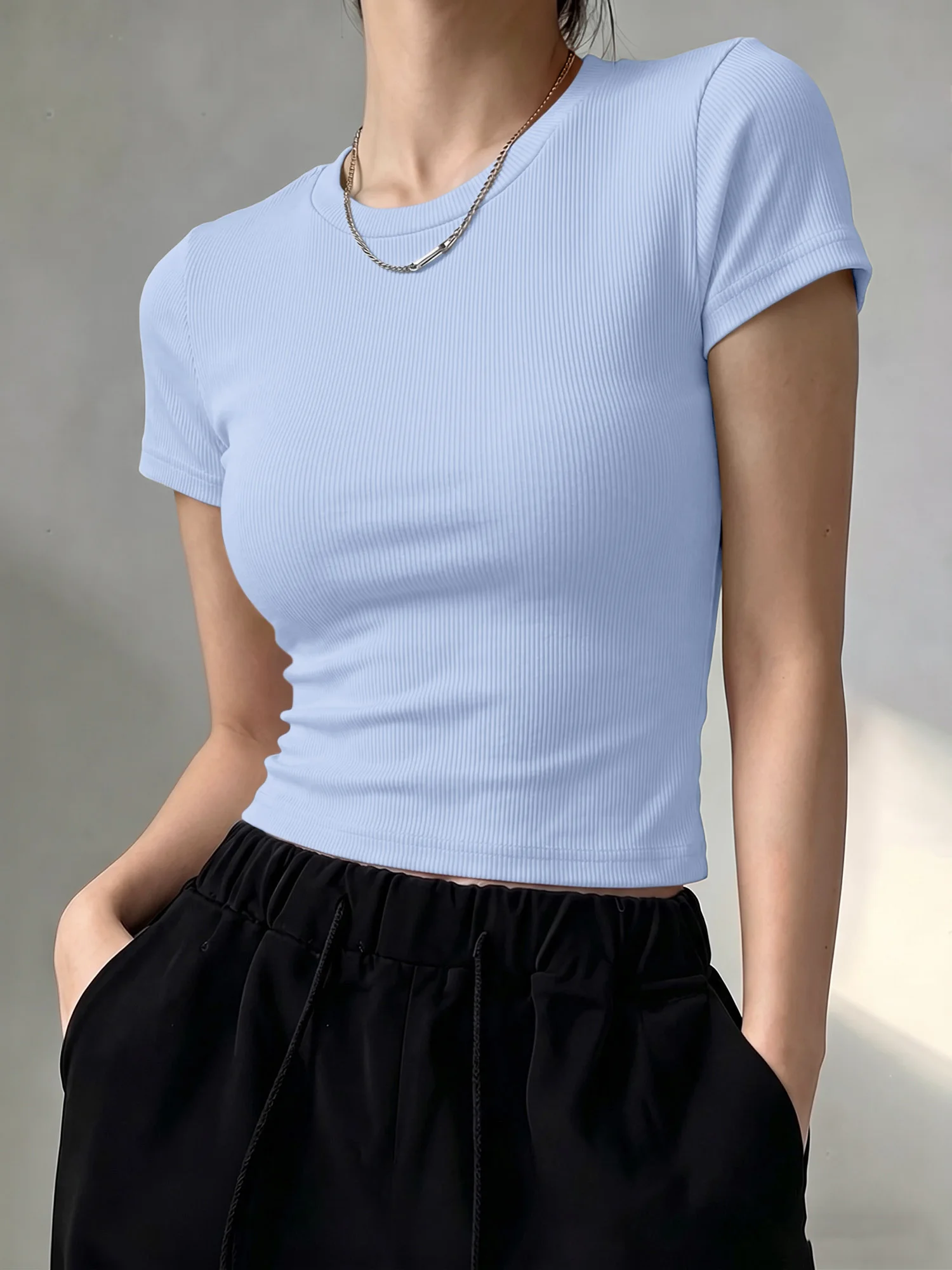 High‑Elastic Ribbed Cropped Workout T‑Shirt, Body‑Defining Short‑Sleeve Crew Neck Top for Pilates Studio & Functional Training