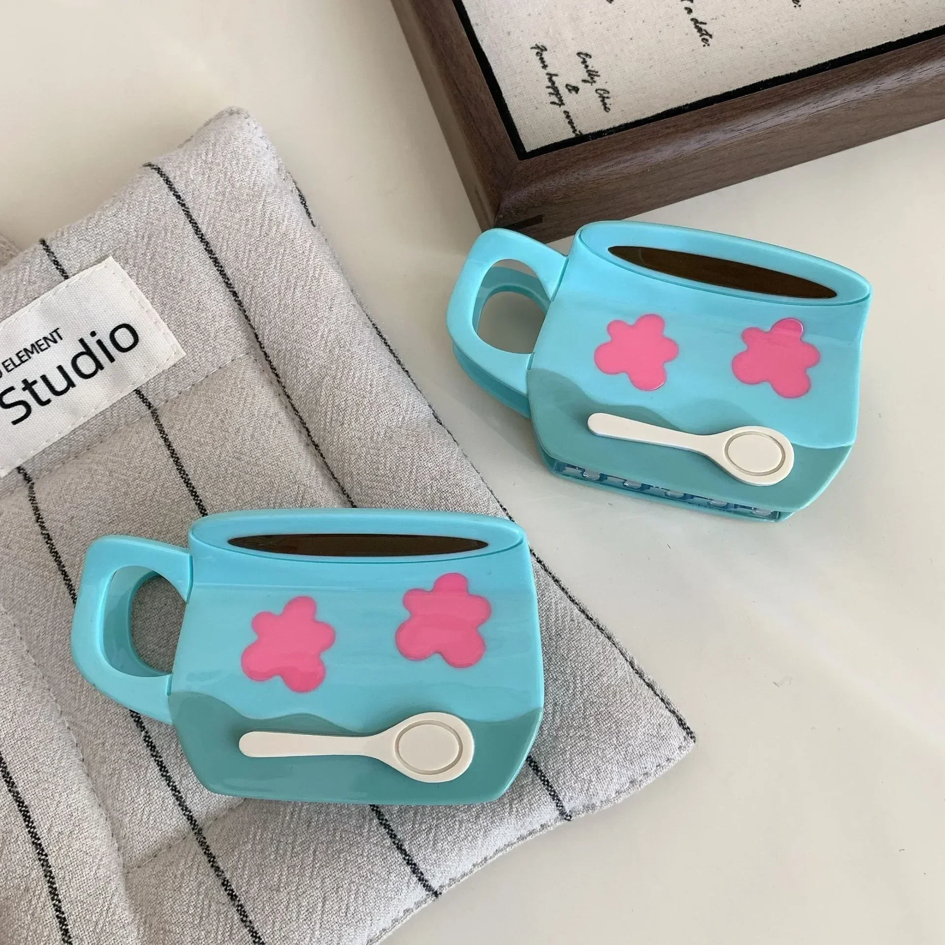 BYL Creative Small Flower Coffee Cup Small Spoon Hair Clips Acetate Hair Claws New Design Disc Crab Clip Female Hair Accessories