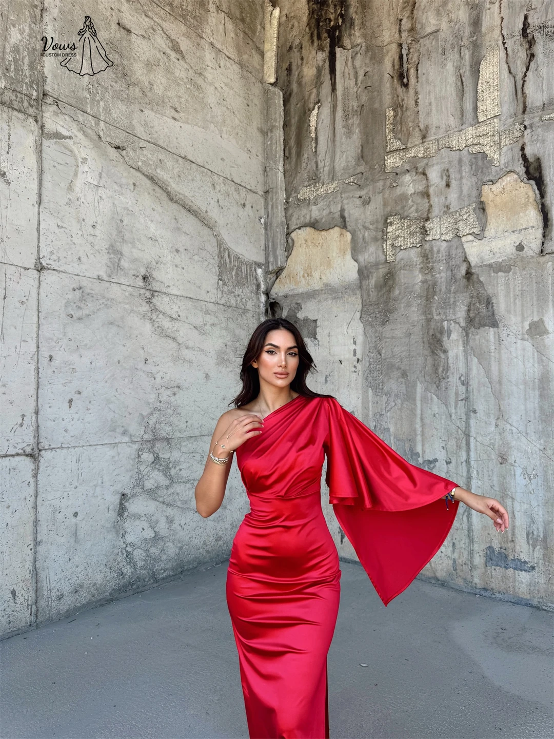 تنورة ذيل السمكة من Vows فساتين سهرة نسائية فاخرة فساتين حفلات أنيقة للسيدات 2025 فستان سهرة زفاف مصنوع حسب الطلب للحفلات الراقصة