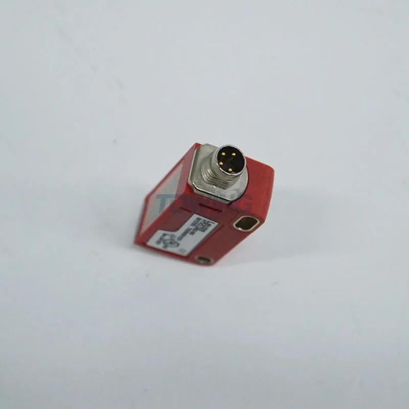 Hot Selling HT3CL2/6G-M8 New and Germany Diffuse Sensor with Background Suppression