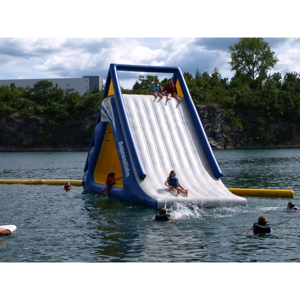 Benutzer definierte kommerzielle große aufblasbare schwimmende Wasserpark Abenteuer aufblasbaren Wasserpark