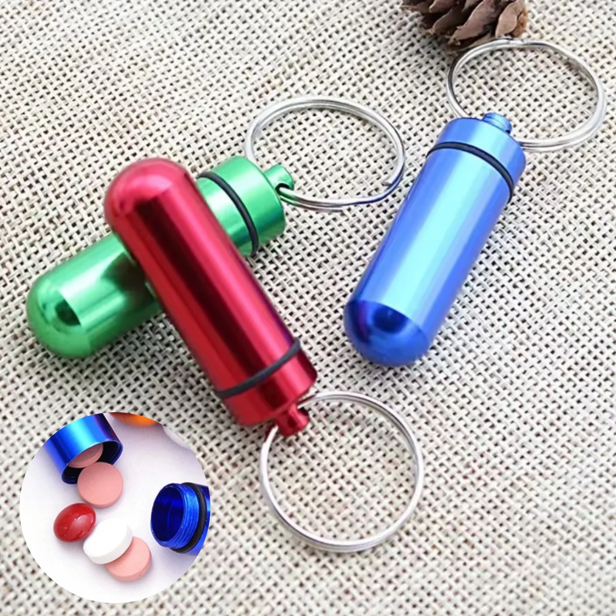 1PC Individuelles Logo Name Medizin Metall Mini Pillbox Anhänger Schlüsselbund Hängen Flasche Versiegelung Up Wasserdichte Pille Container Schlüsselring