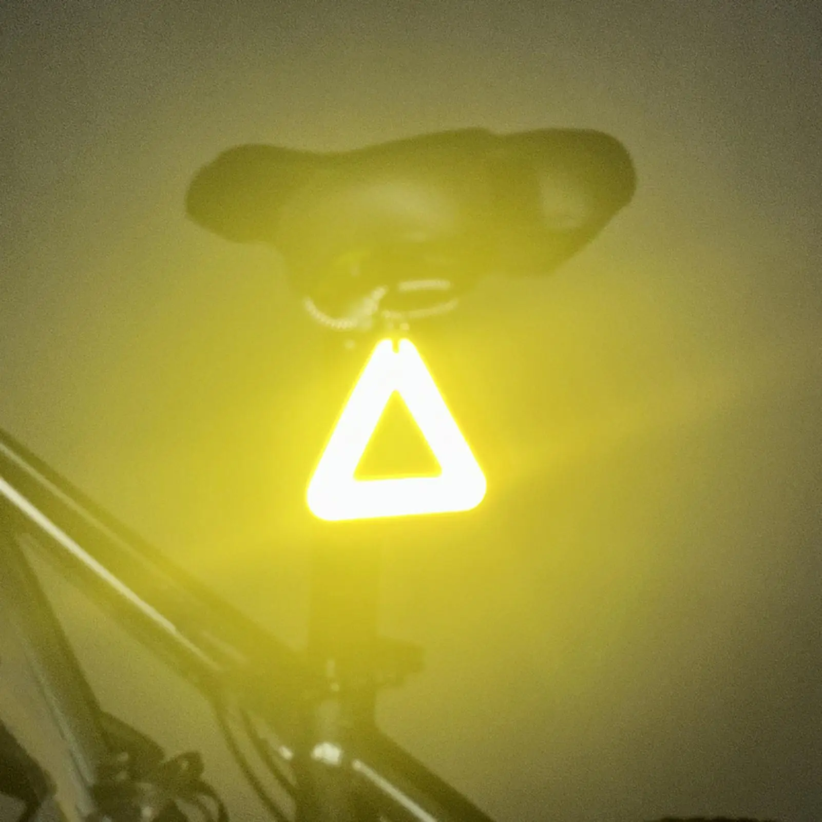 Reflective Pendant for School Bags Triangle Safety Reflector Student Safety Hanging Tag for Night Walking and Cycling