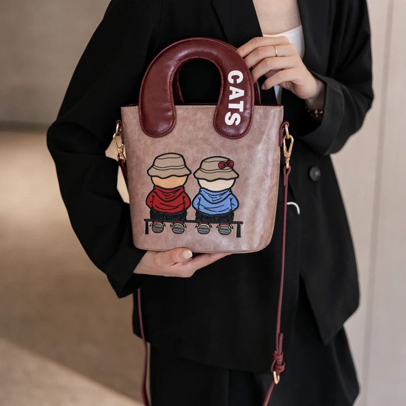

Casual hand-held women's bag,Girl's bucket handbag,single-shoulder crossbody quilt, cartoon bear high-end bag purse