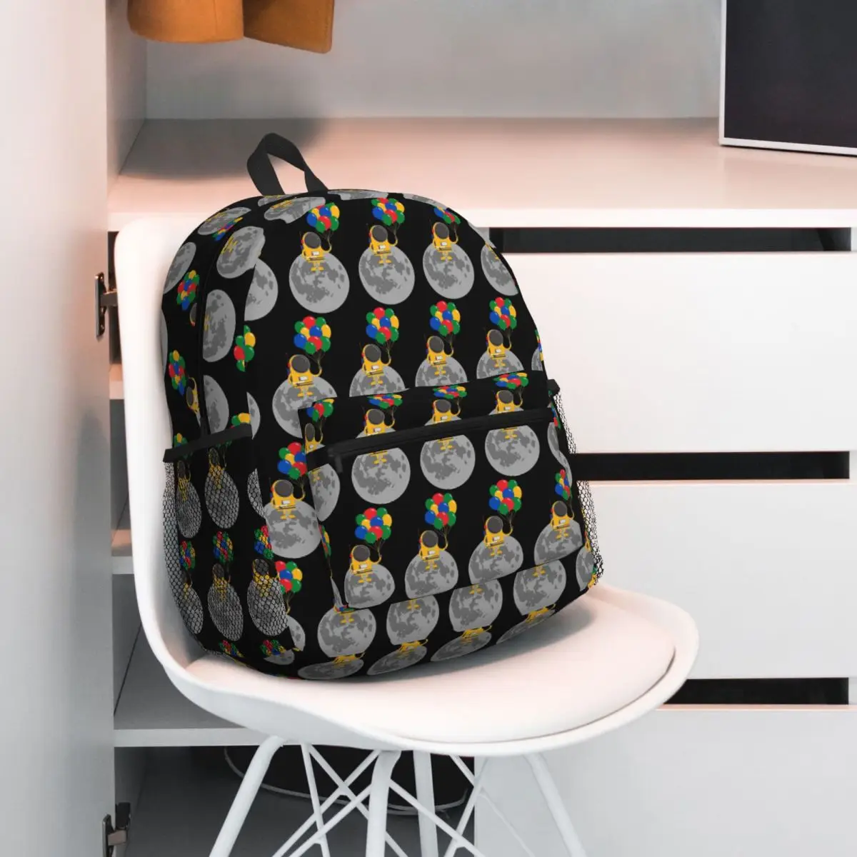 Space Lovers Cute Astronaut With Balloons Backpack Daypack Large Capacity BookBag School Bag Shoulder Bags for Men Women