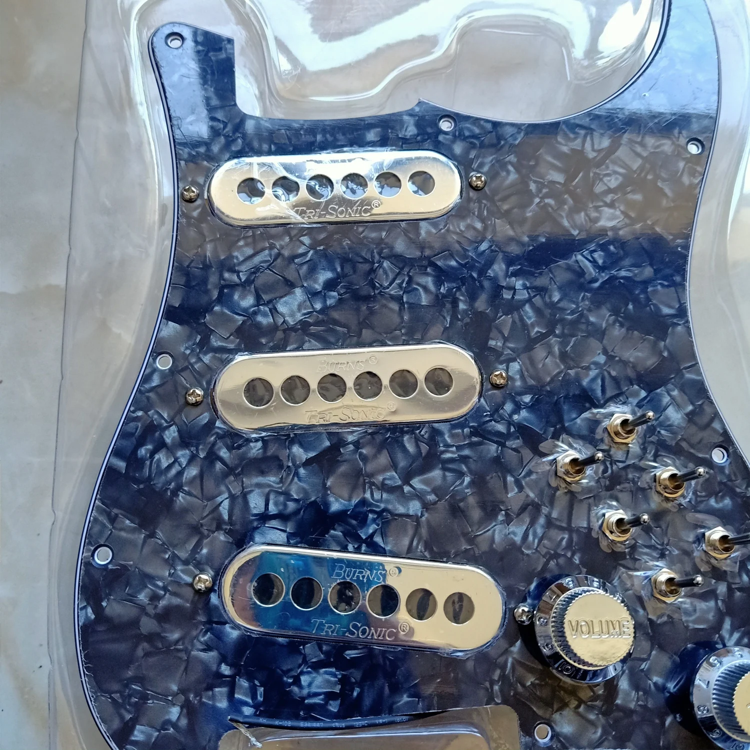 Loaded SSS Guitar Pickguard Set Multifunction Switch Burns London Mini Tri-Sonics Chrome Alnico Pickups For FD Stratocas Guitar