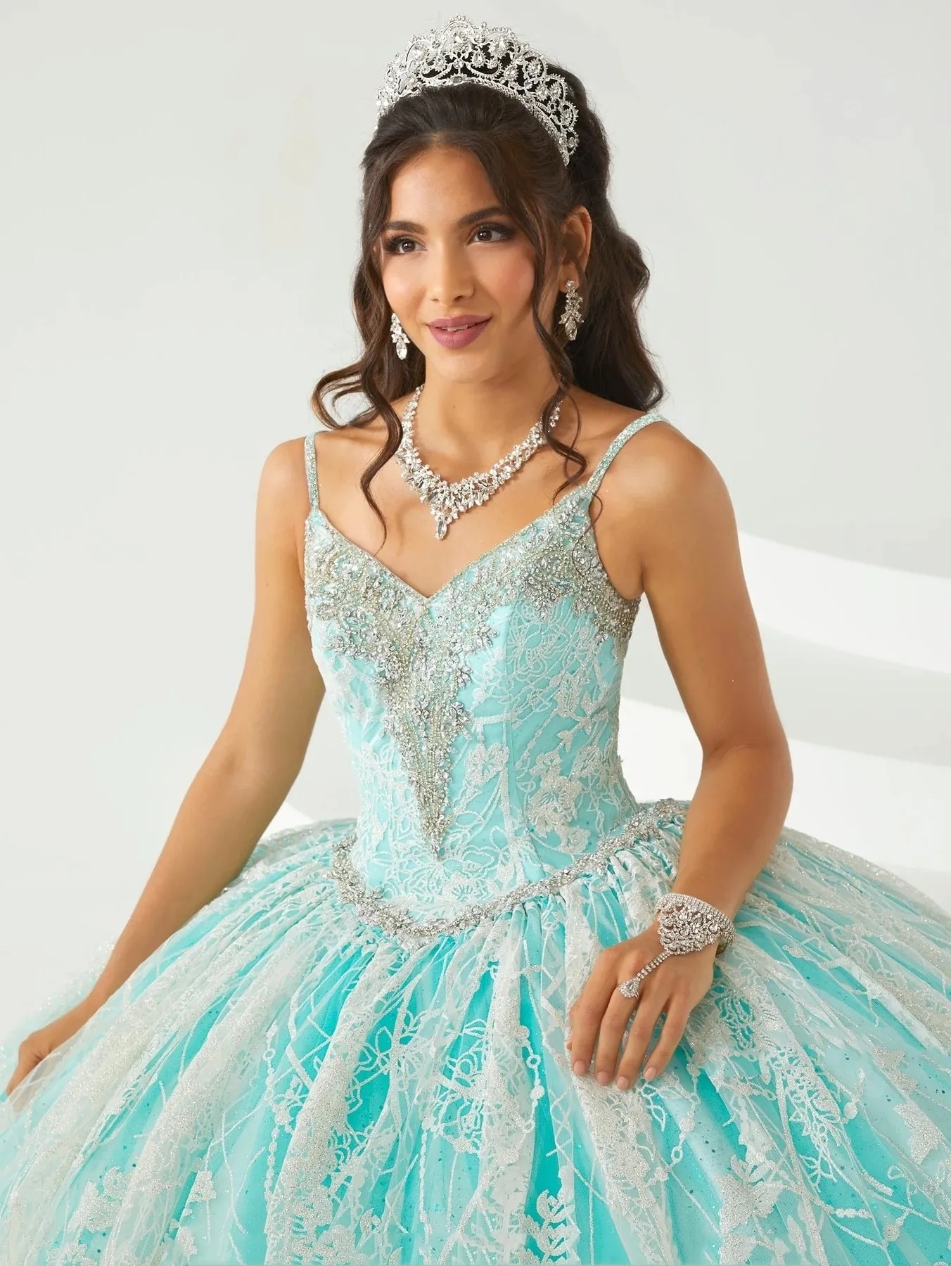 Turquoise Charro Quinceanera Dresses Ball Gown Spaghetti Straps Tulle Lace Beaded Puffy Mexican Sweet 16 Dresses 15 Anos