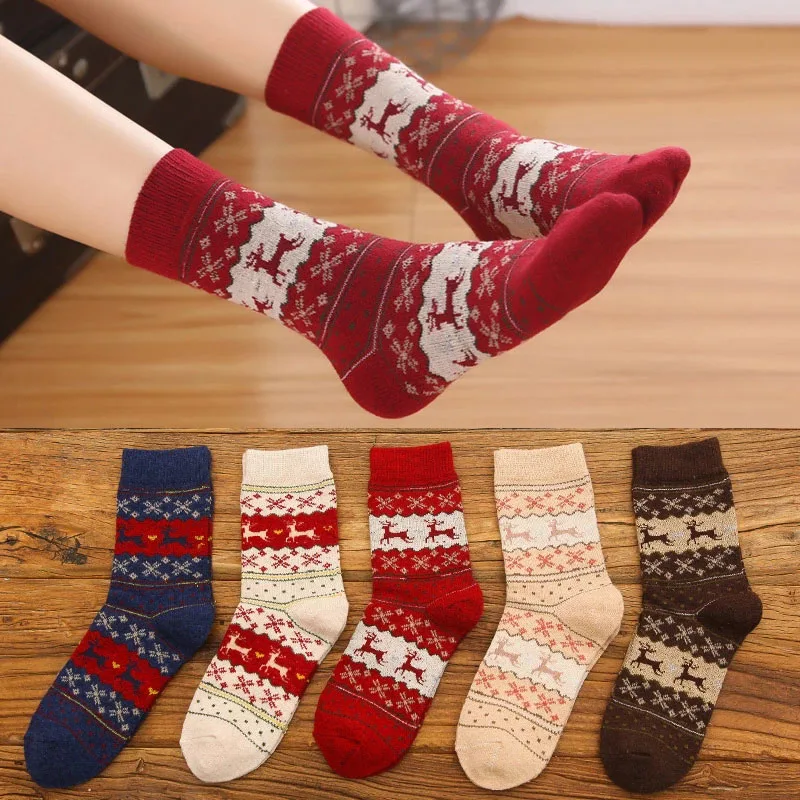 

5Pairs Women's Autumn Winter Cartoon Wool Socks Red Christmas Moose Pattern Thickened Warm Medium Tube High Quality Cotton Socks