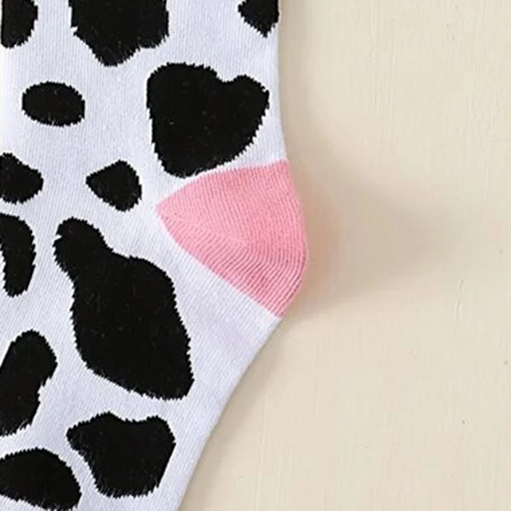 1 Pair Printed Women Mid Tube Socks Cute Cow Design Suitable For Casual Wear Comfortable Soft Moisture Wicking Breathable Socks
