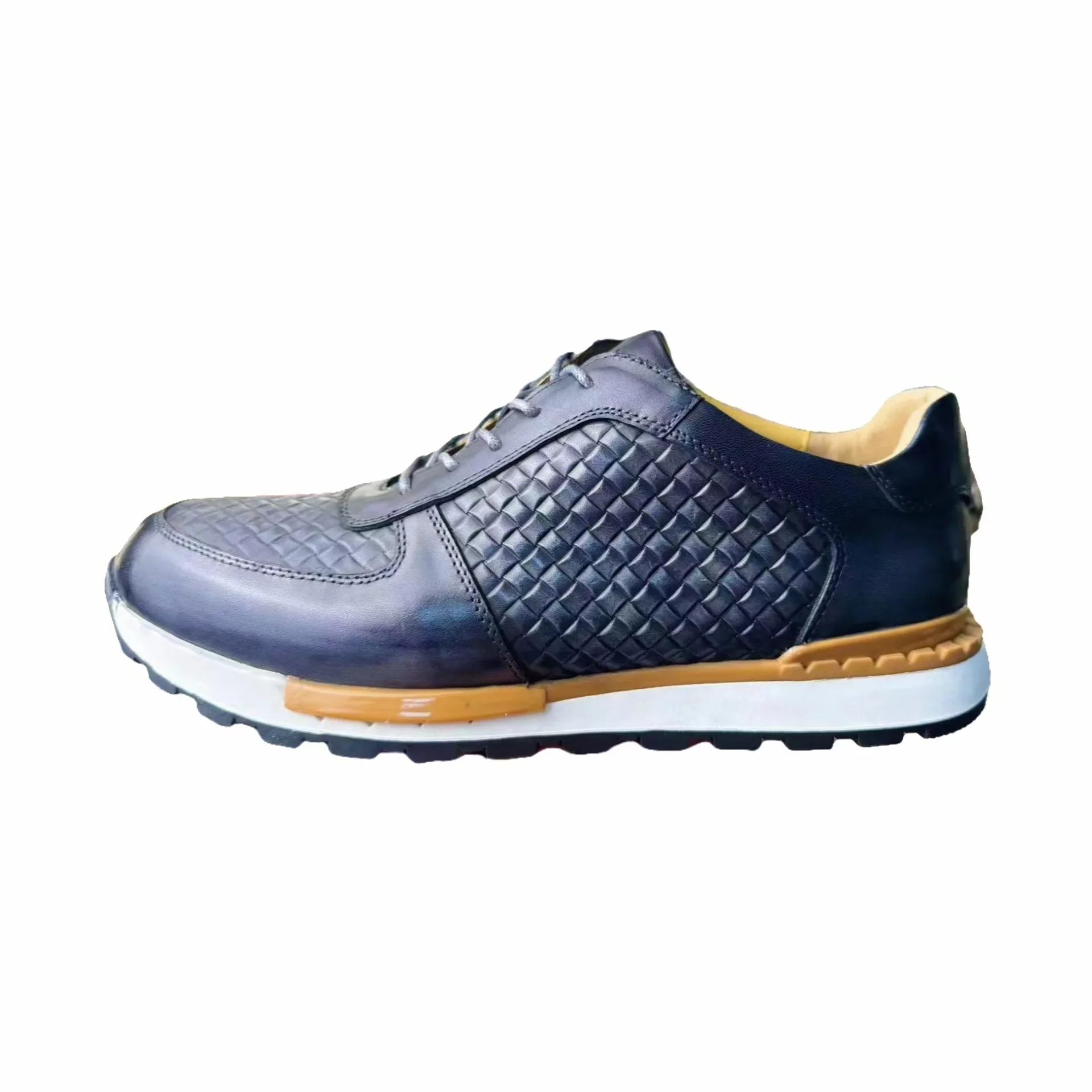 

CLAIAMI Genuine Leather Men Shoes New Casual Lace-up Comfortable Men Sneakers Brush Leather Shoes for Men Luxury Zapatos Hombre