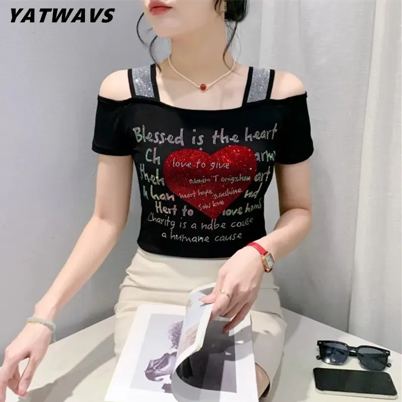 Nieuwe Zomer Mode Europese Sexy Off Shoulder Vrouwen T-Shirt Luxe Glanzend Rood Hart Letter Diamanten Dames Slanke Hot Tops T-Shirts