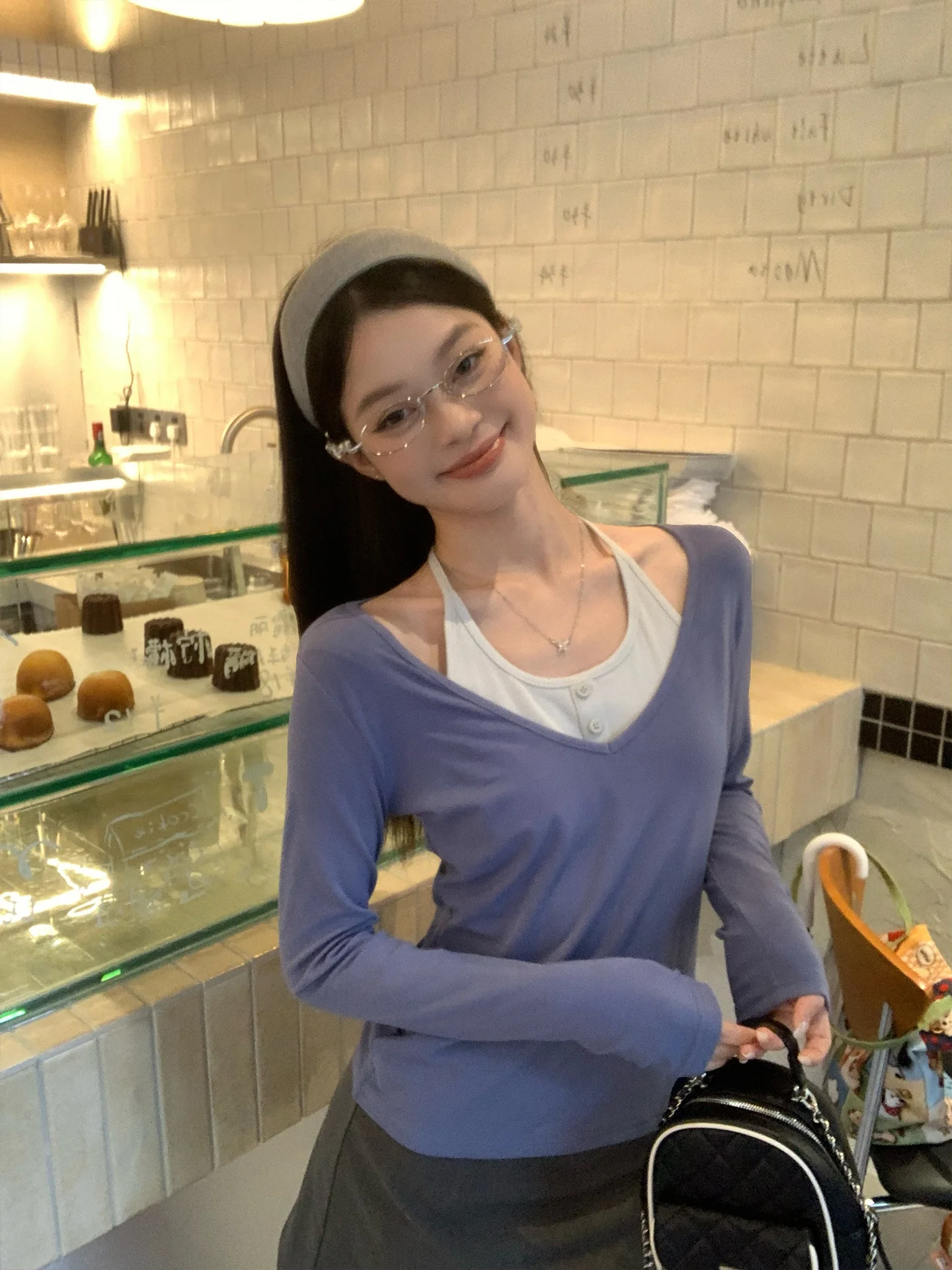Blue V-neck Long Sleeve Neck Hanging T-shirt Women's Early Autumn Base Shirt Korean Style Slimming Top Trendy Commute Wind