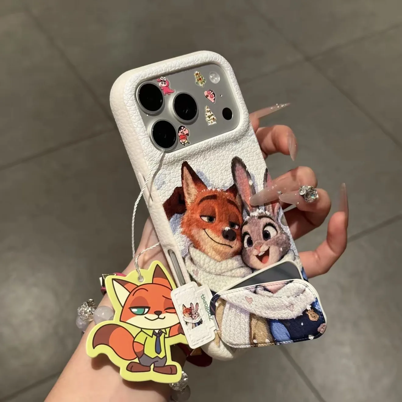 Kawaii جديد ل Zootopia 2 جراب هاتف آيفون 17 17 برو 17 برو ماكس زوجين حافظة هاتف مقاومة للصدمات مع حامل ومرآة عيد الميلاد #6