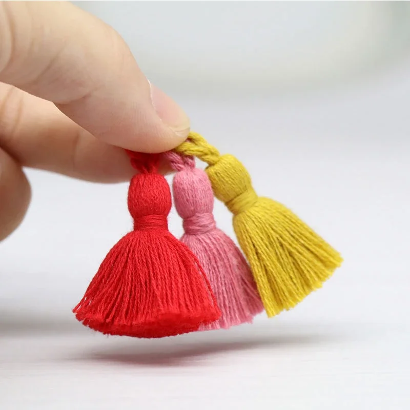 10pcs Mini Craft Tassels 3cm Fringe Tassels  Pendant for DIY Earring Jewelry Making Key Curtains Fringe Trim Crafts Accessories