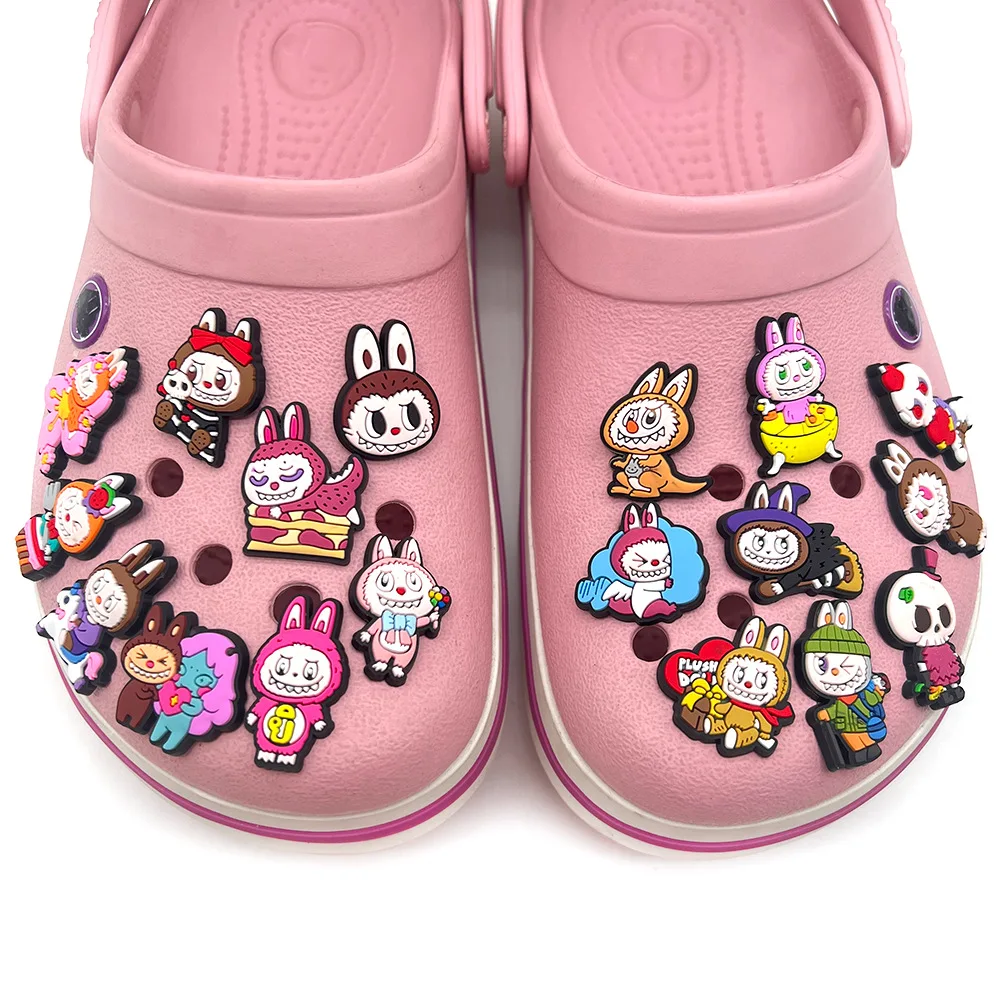 Cute Rab Series PVC Charm Shoes, Sapatos de jardim, Pano de madeira, Sandálias, Decoração DIY, Acessórios infantis, Presentes de festa de aniversário