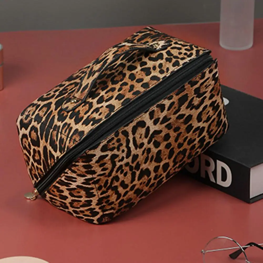 Women Cosmetic Bag High Capacity Dust-proof Waterproof Faux Leather INS Leopard Print Travel Make-up Bag bolsos de maquillaje