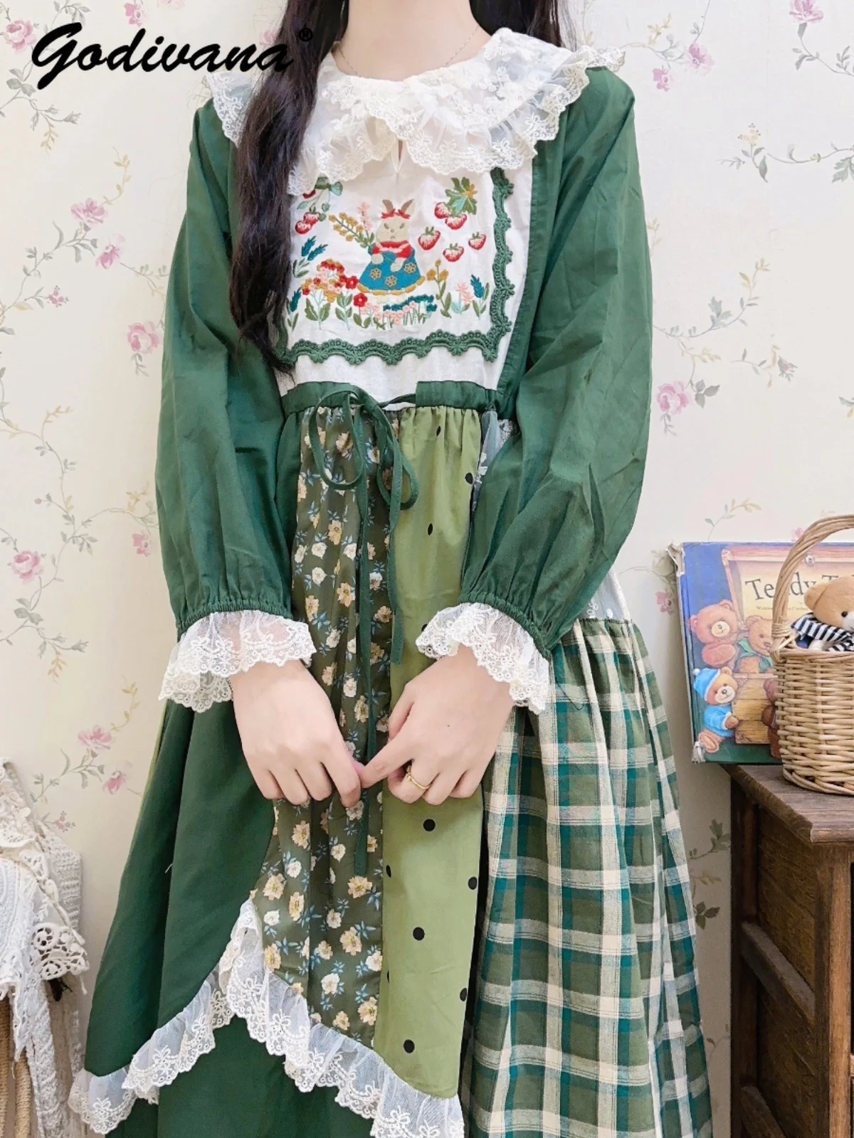 

Mori Girl Retro Green Floral Patchwork Palace Style Lace Lapel Sweet Spring Dress French Women's Long Dresses