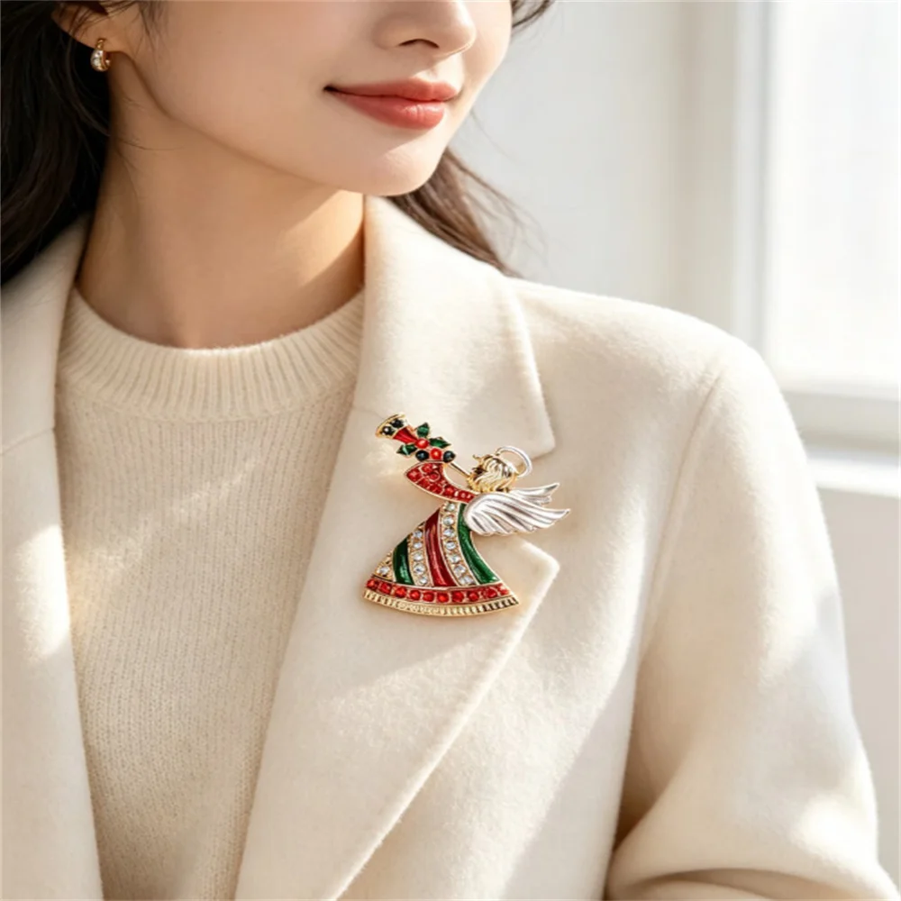 Merry Christmas Brooch Pins Xmas Angel Snowman Wreath Bells Lapel Pin Fashion Jewelry Gift for Coat Bag Holiday Party Outfit