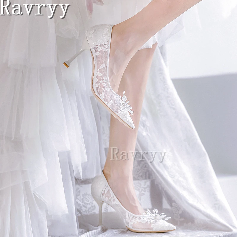 

2023 New White Lace Embroid Pointed Toe Bride Pumps Bling Crystal Flowers Thin High Heel Mary Janes Wedding Shoes Woman