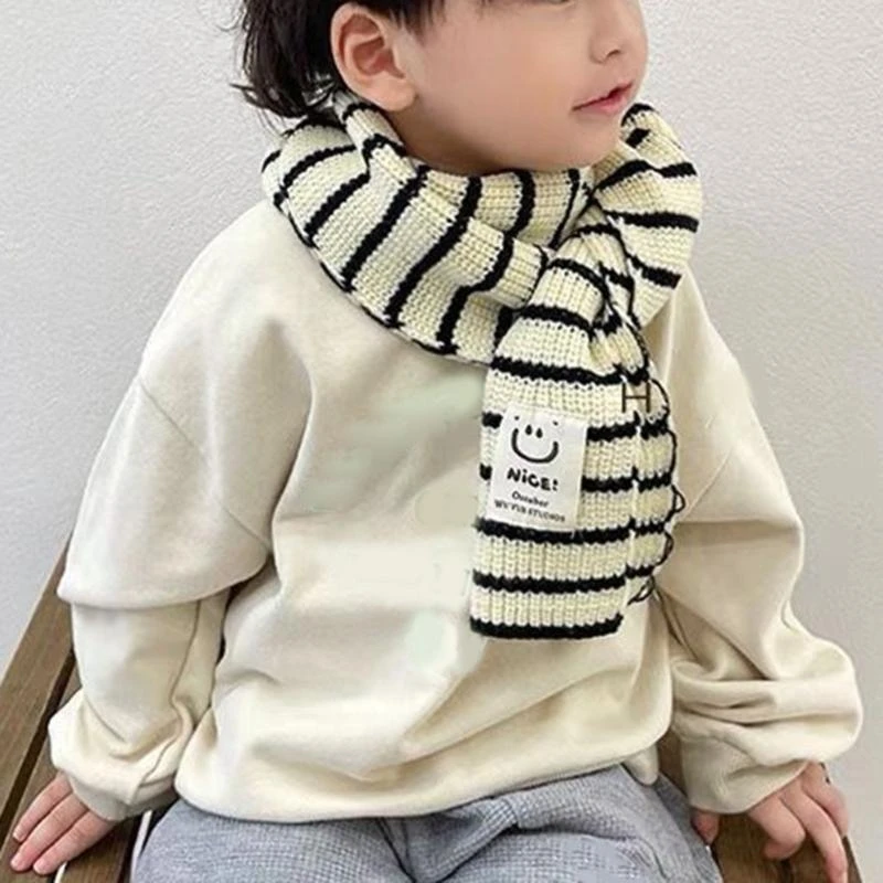N80C Warm Knitted Neckerchief for Children Fashionable Winter Scarf with Stripe Pattern Multi functional Kids Scarf Stylish