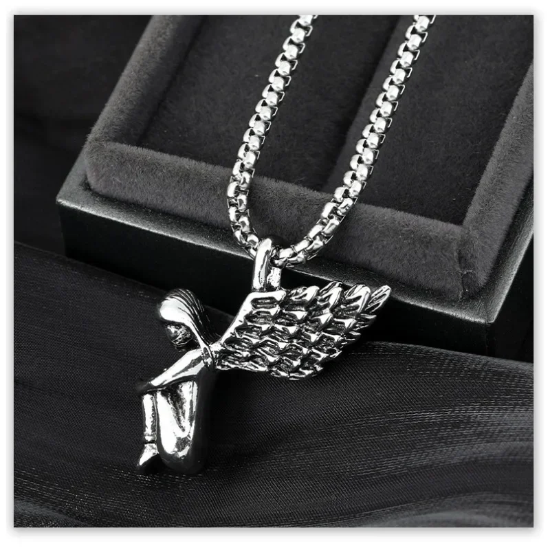

Cool guy titanium steel necklace pendant, retro student accessory, brand-new guardian angel wings