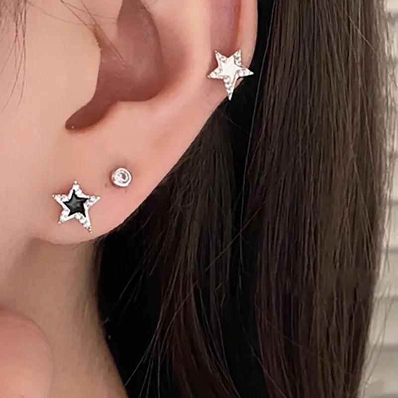 Y2K Fashion Black and White Pentagonal Stud Earrings for Women Girl Goth Design Zircon Little Star Earrings Hip Hop Jewelry Gift