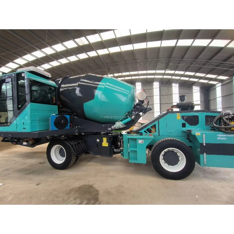 Off-road Self Loading Concrete Mixer Truck 4m³ Strong Climbing for Road Hardening and Slope Protection Projects