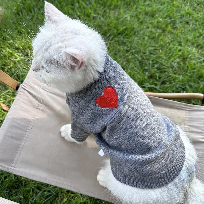 New Autumn And Winter Comfortable Fashion Small And Medium-Sized Pets Simple Solid Color Cardigan