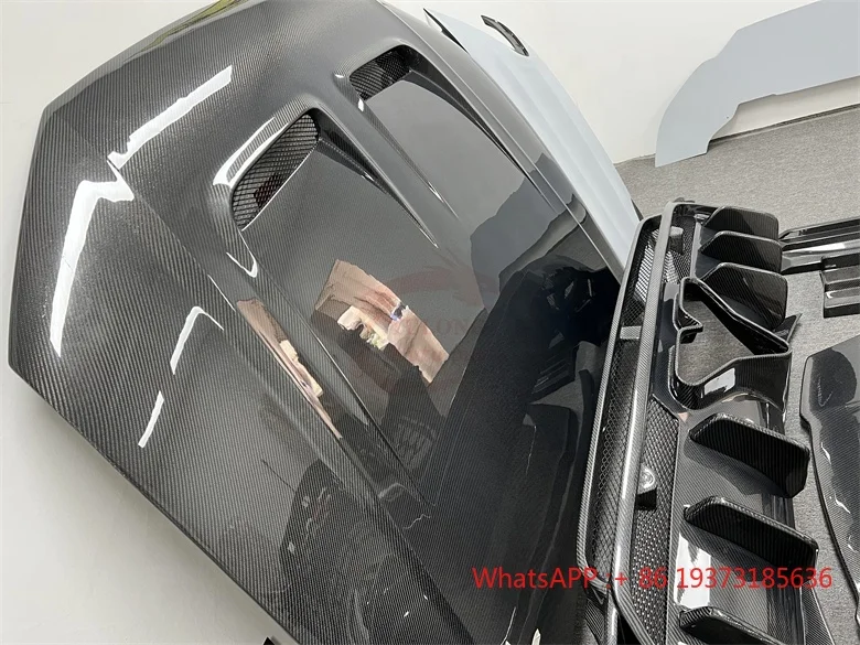 For Audi Q8 RSQ8 Body Kit RSQ8 Q8 Upgrade M Style Half-Carbon Fiber Front Bumper Rear Bumper Spoiler Hood Exhaust Pipe Fender