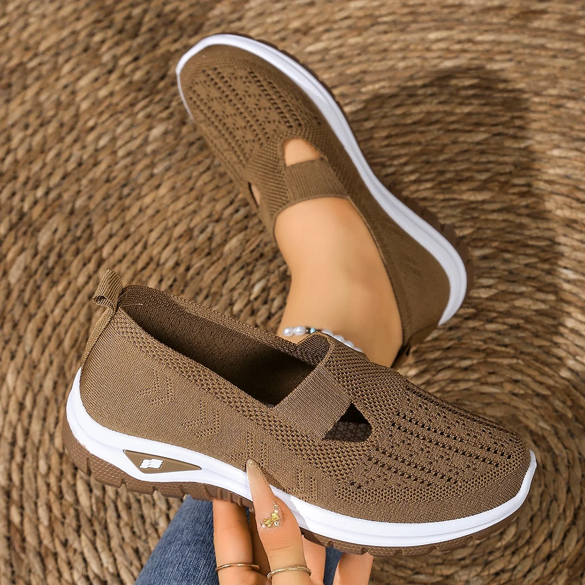 

Hollow Out Mesh Slip-On Shoes for Women, Green Knit Breathable Walking Sneakers, Lightweight Casual Flats for Daily & Travel