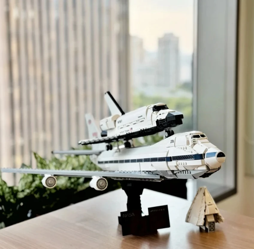 

Серия «ICONS», авиационный самолет, транспортный самолет 10360, модель Boeing 747, строительные блоки, развивающие сборные игрушки, подарок на день рождения