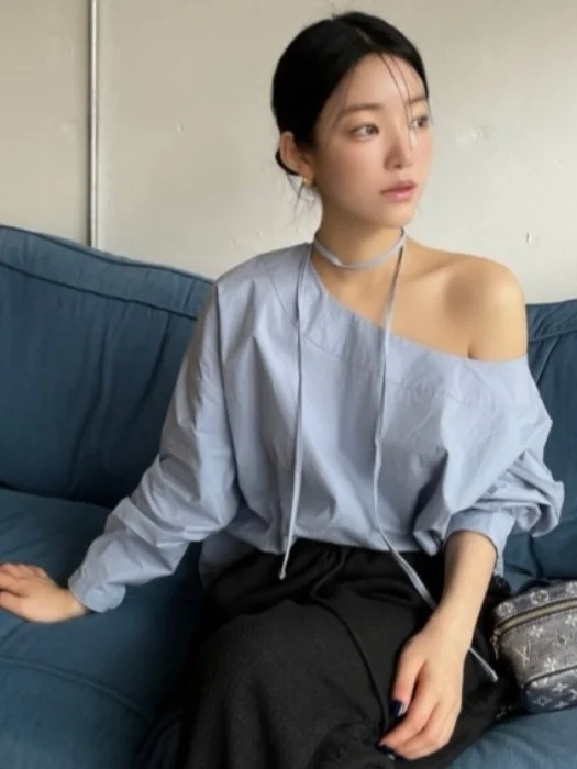 

Шикарный весенний длинный све, повседневный свободный крой, однотонный женский однотонный дизайн с асимметричным воротником нестандартной формы