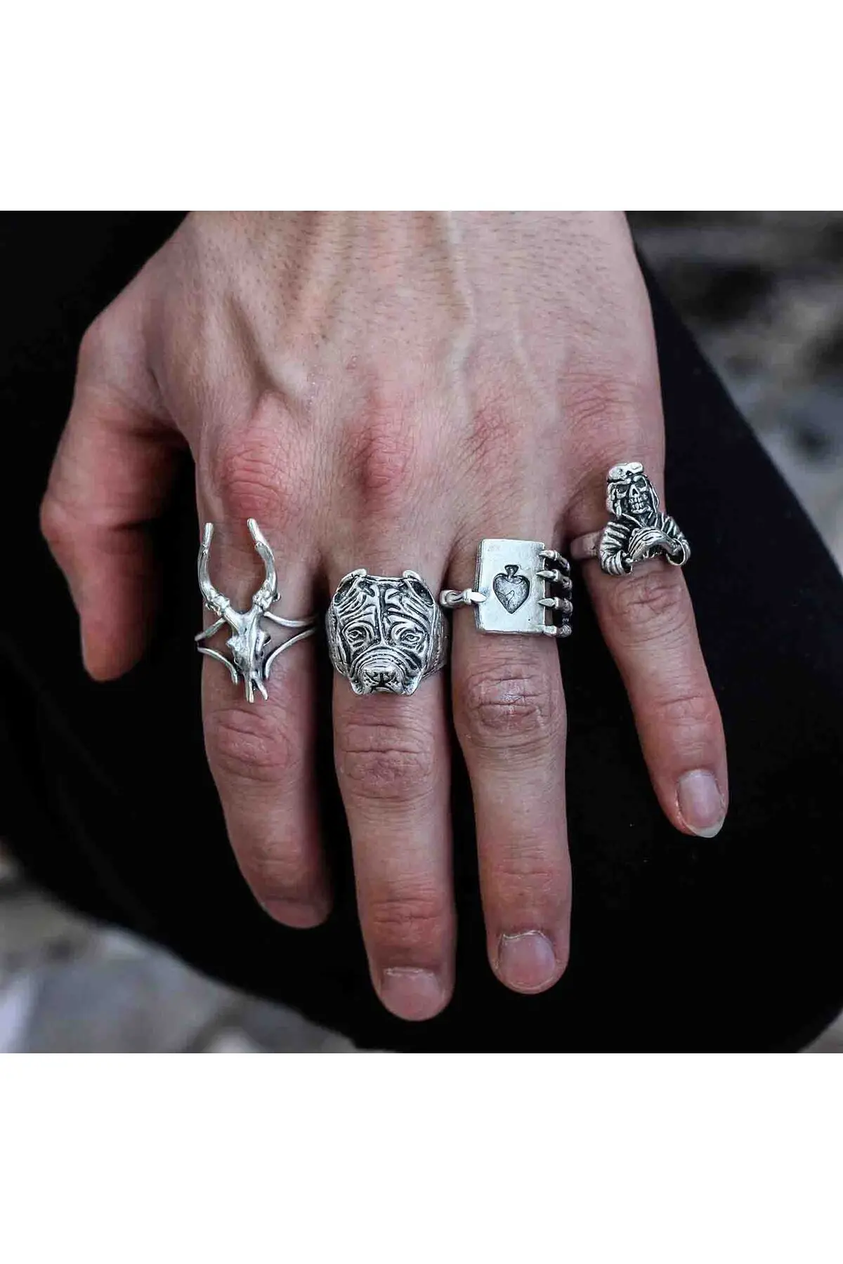 

4 Pieces Silver Plated Adjustable Model Men's and Women's Card Ring Set