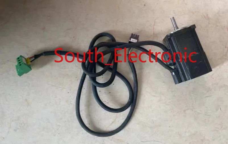 P30B04003DXS32  servo motor ,  In good working condition, free shipping