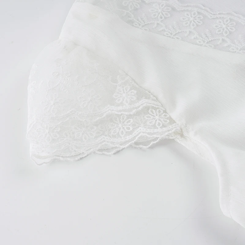 SUCHCUTE Vintage Fairycore weißes Spitzen-Oberteil, durchsichtig, Damen, V-Ausschnitt, kurze Puffärmel, Knopfleiste, Rüschensaum, Y2K Crop Top, schick – Detail 9