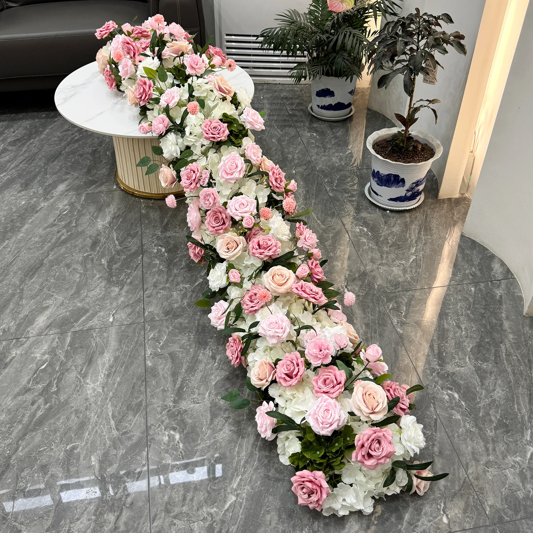 NEUE Lila Maßgefertigte Künstliche Rosenblumen Luxuriöse Blumenreihe für Tisch, Sofa, Läufer, Mittelstück, Hochzeitsfeier, Hintergrund, Wanddekoration – Detail 5