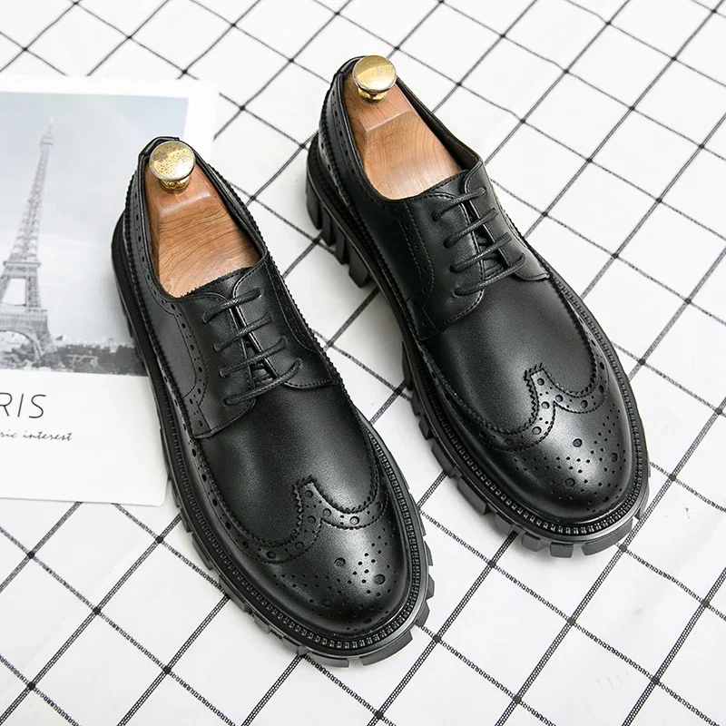 Brogue รองเท้าผู้ชาย PU สีทึบแฟชั่นรอบหัว Low Heel ลูกไม้ Lace-Up Office Party ธุรกิจรองเท้าชุดเดรส