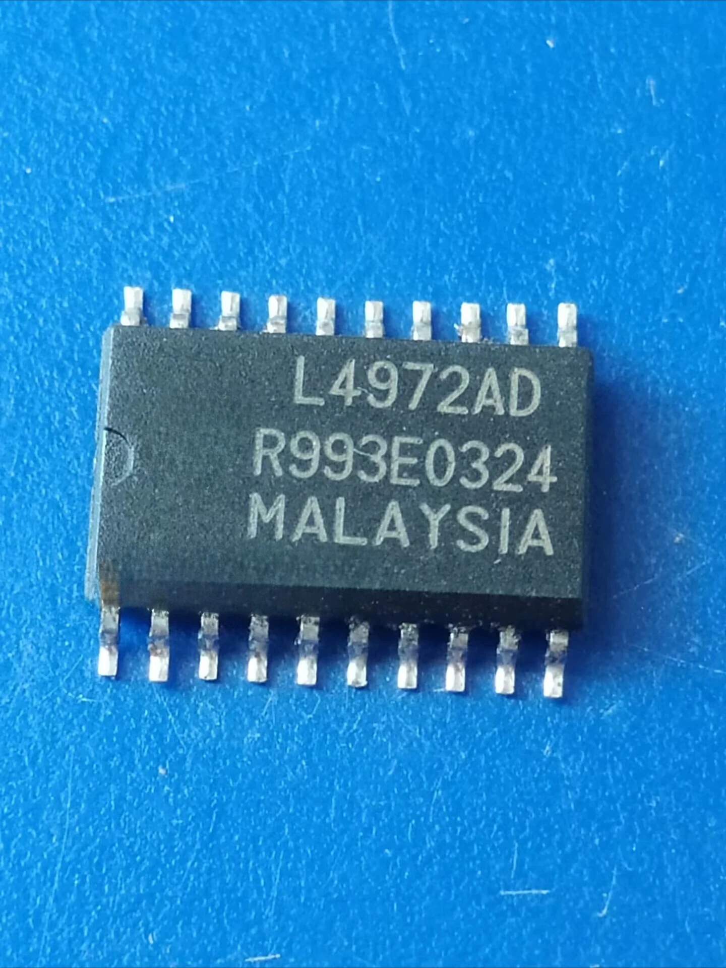 L4972AD - New Surface Mount SOP20 DC/DC Switching Voltage Regulator Chip
