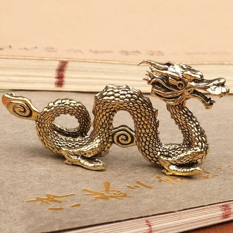 

Solid Brass Chinese Zodiac Dragon Ornament - Tea Pet Decor for Home Office, Retro Sculpture & Feng Shui Decoration