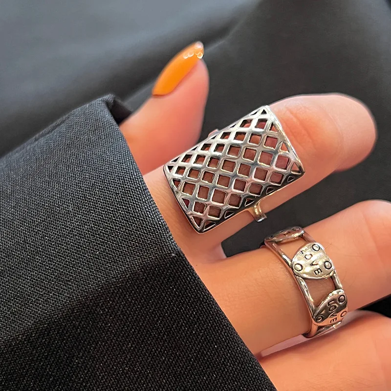 QMCOCO Korean INS Fashion Creative Mesh Hollow Personality Geometric Ring Woman Index Finger Ring Silver Color Party Accessories