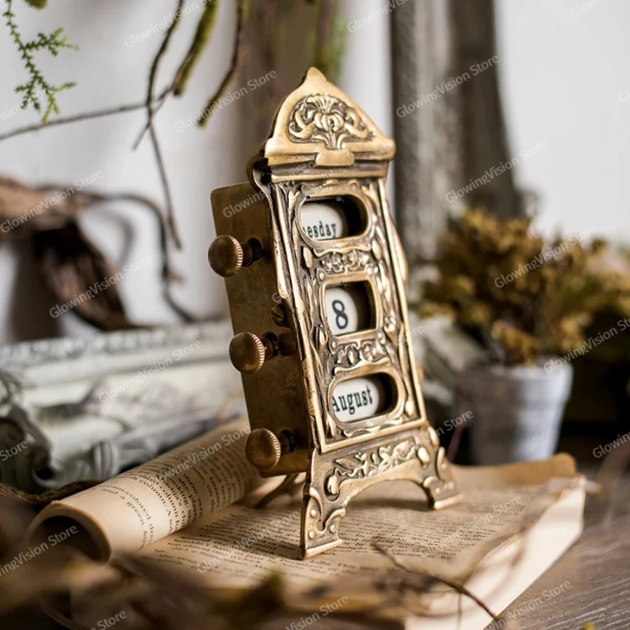 Luxury Brass Calendar Vintage Manual Digital Calendar Office Ornaments Exquisite Creative Copper Desk Calendar Gift Home Decor