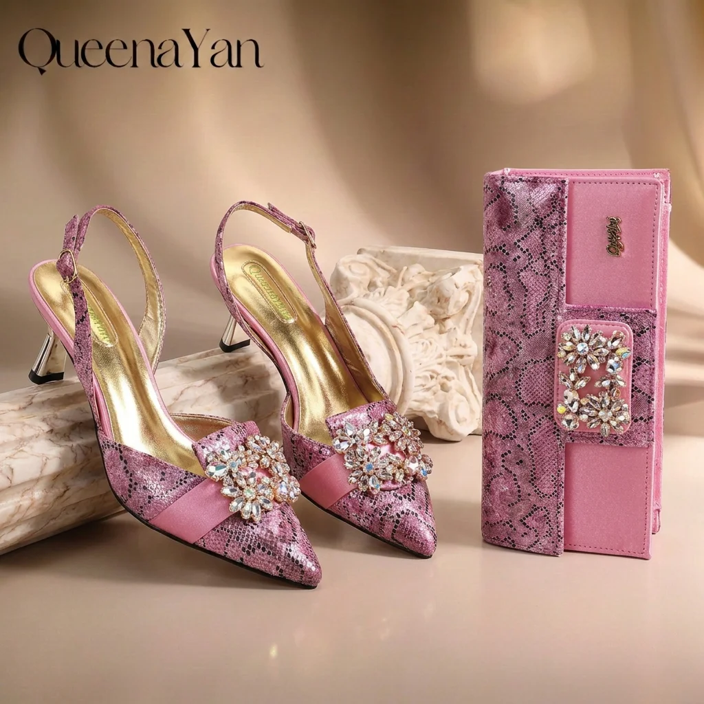 Tacones de Mujer Rosados con Estampado, Tacones Altos de Punta con Adornos Florales de Pedrería Brillante y Bolso de Cadena a Juego para Eventos Formales