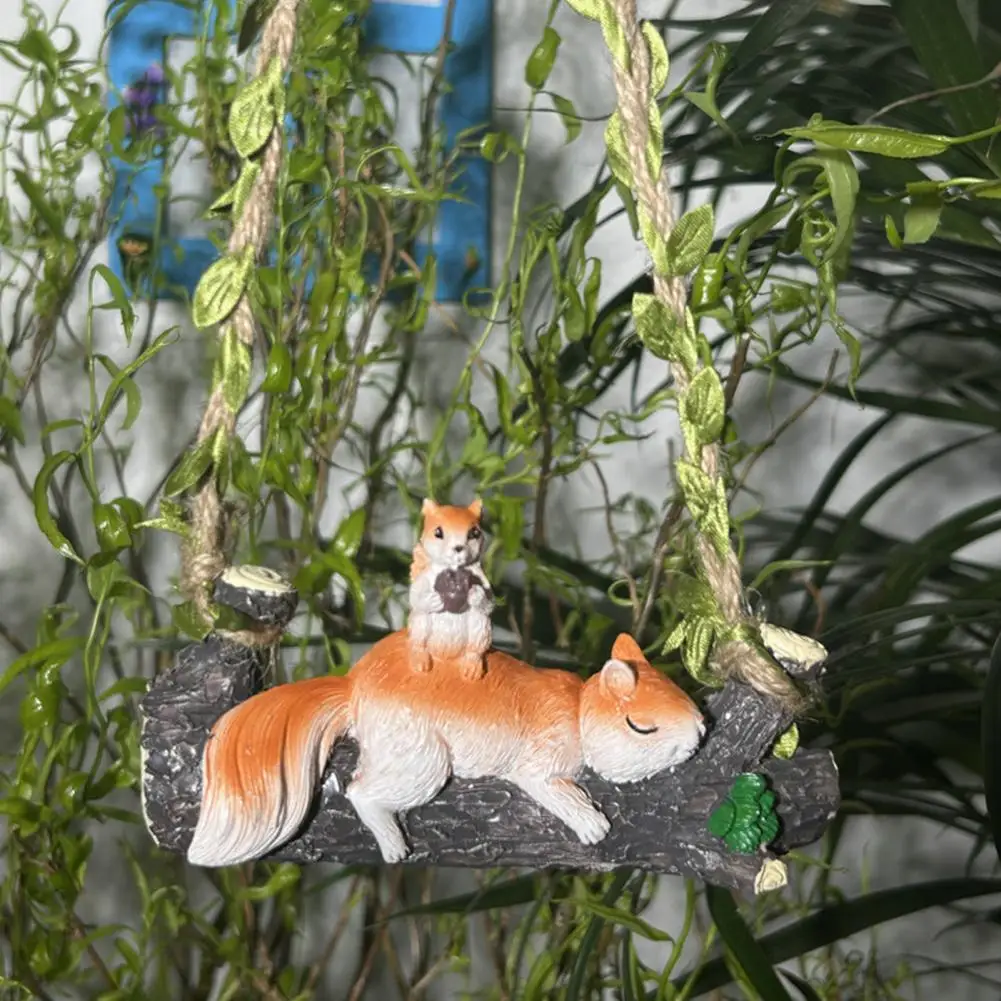 Garden Figure Synthetic Resin Sleeping Squirrel Hanging Decoration Miniature Figurines Simulated Leaf Swing Resin Crafts DIY