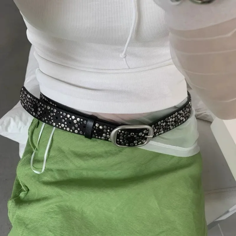 خمر الجلد المدبوغ برشام حزام النساء الهيب هوب برشام تصميم فاخر الجلود دبوس مشبك شخصية قابل للتعديل تنوعا الجينز زنار