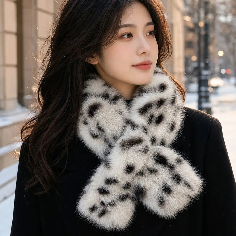 New Leopard Print Neck Scarf Thickened Crossover Pull Through Scarf Soft and Fluffy Faux Fur Winter Neck Warmer Daily Outfits