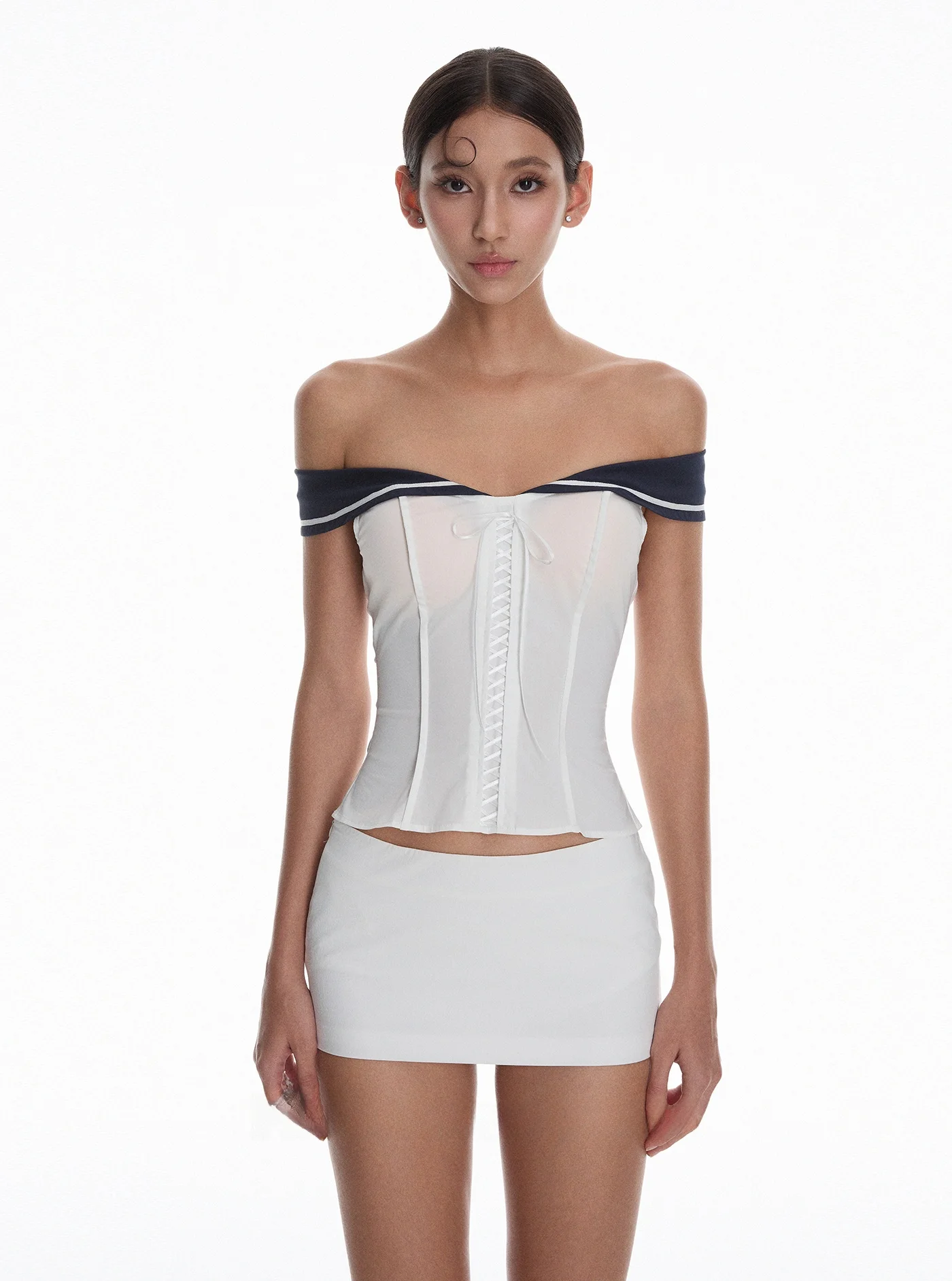 

Сексуальный летний комплект из топа на одно плечо и юбки в стиле орт, белый, повседневный, для молодых женщин, летняя коллекция