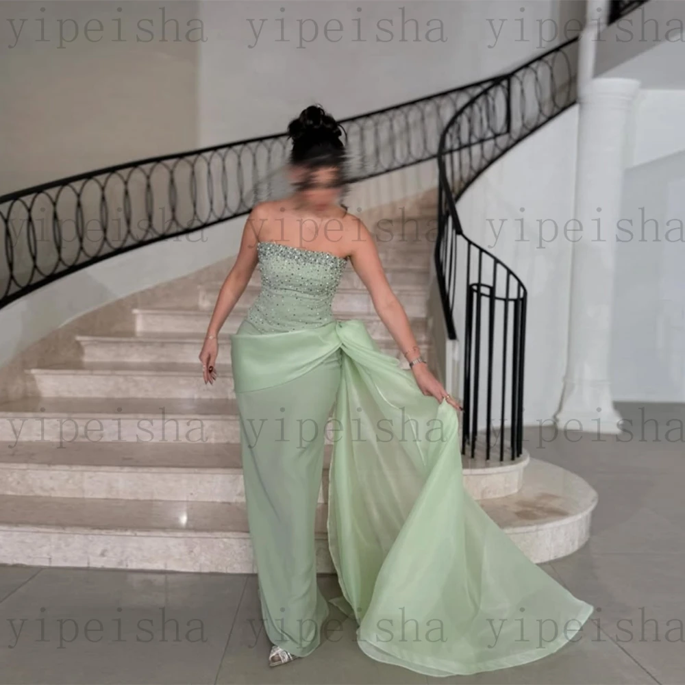 ที่กําหนดเองที่ไม่มีสายหนังชุดราตรีประณีตประดับด้วยลูกปัดBackless Pleat Sweep Trainอย่างเป็นทางการชุดราตรีโมเดิร์นชุดชีฟอง