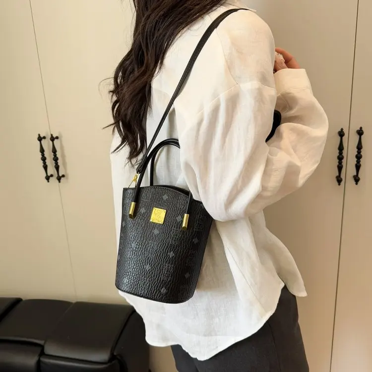

2026 New Crochet Mini Bucket Bag, Adjustable Strap Crossbody & Top Handle Bag, Summer Boho Chic Tote for Casual Daily Outing