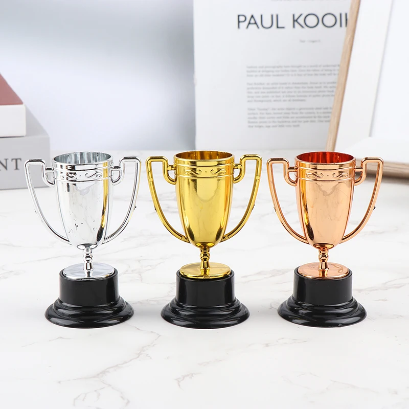 

2Pcs Plastic Reward Trophies Children's Reward Plastic Trophy Plastic Kids Prize Cups Children School Rewarding Supplies